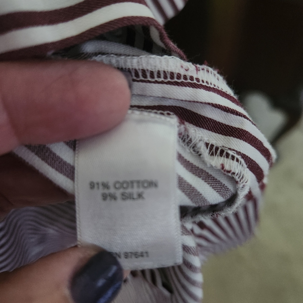 Womean's 2x Button-Down Blouse - image 4